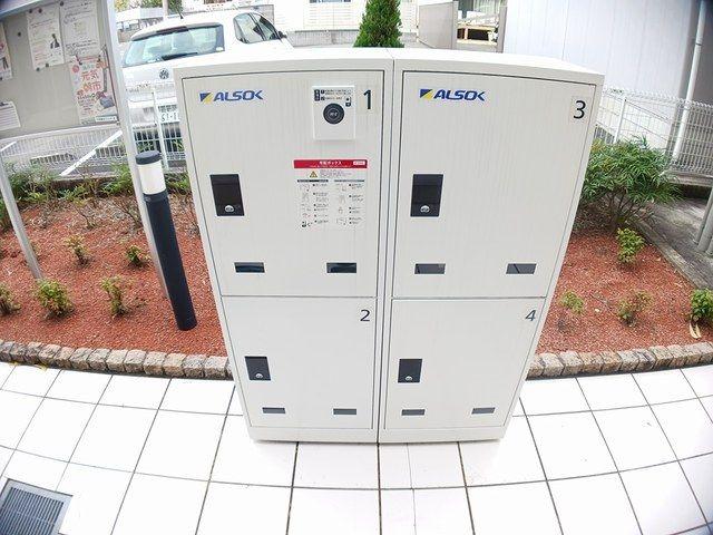 地下鉄鶴舞線 平針駅 バス乗車時間：9分 最寄りバス停で下車 徒歩3分 3階建 築14年の外観写真