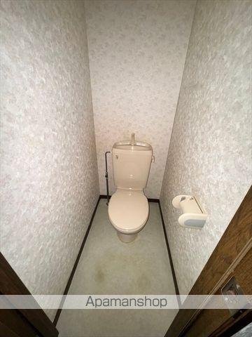 東京メトロ千代田線 北千住駅 徒歩13分 3階建 築27年のトイレ写真