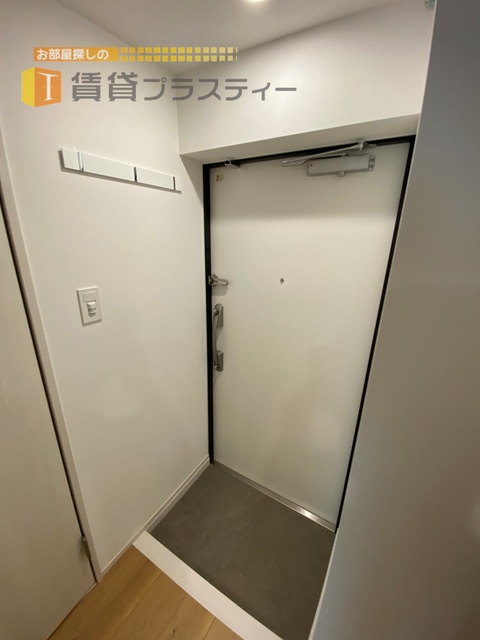 都営新宿線 篠崎駅 徒歩8分 6階建 築1年の玄関写真