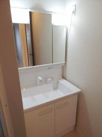 菊池市 2階建 築30年のトイレ写真