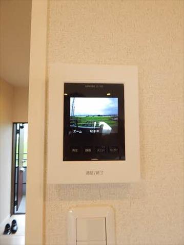 菊池市 2階建 築30年の玄関写真
