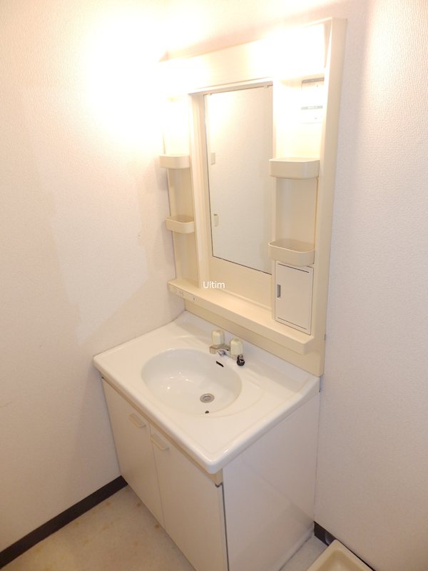 洗面設備　※別のお部屋です