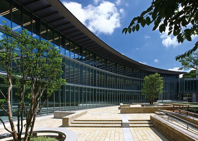 図書館　国立国会図書館国際子ども図書館（図書館）まで355m