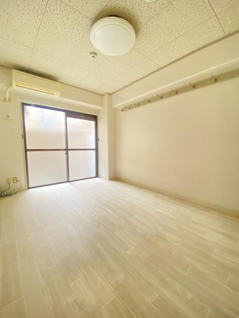 ハイムマツダ3号館の居間写真