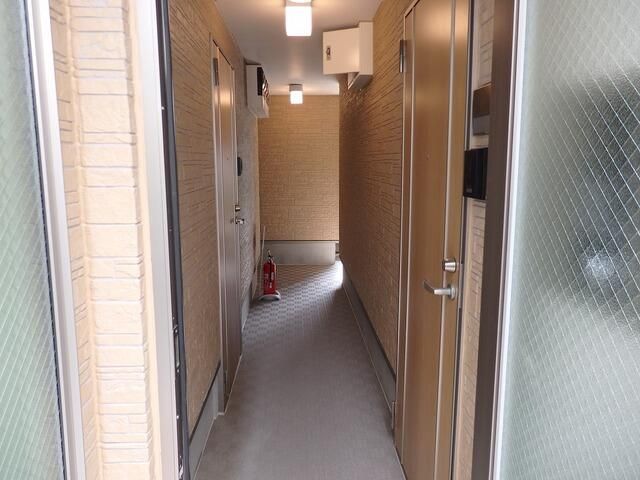 京急本線 梅屋敷駅 徒歩10分 3階建 築11年の外観写真