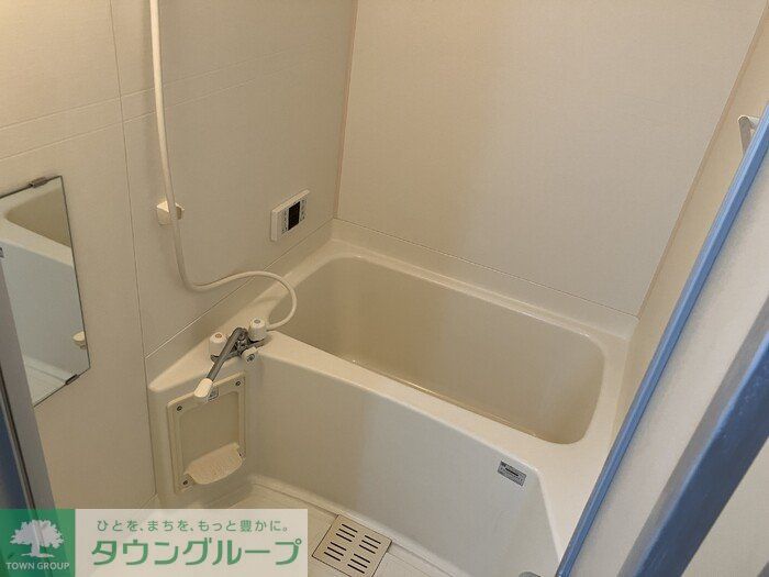 コモード Bの風呂写真