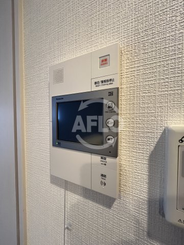セキュリティ　エスリード新大阪ザ・マーク　モニター付きインターホン