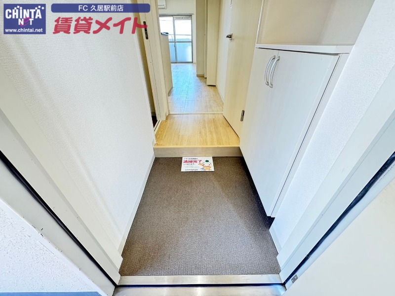 玄関　同型参考写真