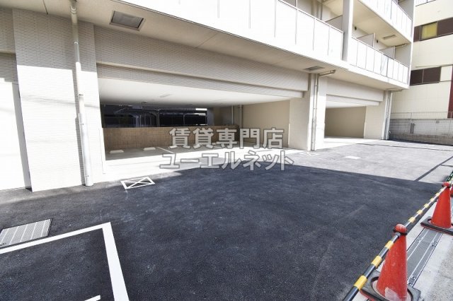 駐車場　敷地内駐車場