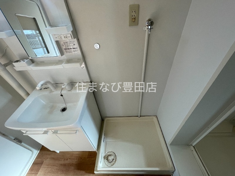 洗面設備　同型別部屋写真