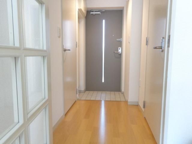 玄関　玄関・玄関