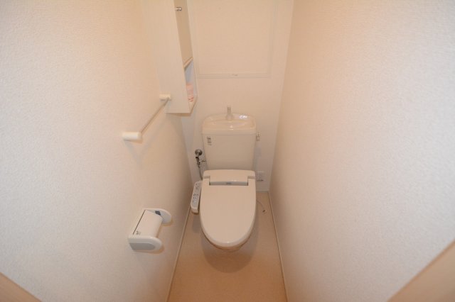 トイレ　ウォシュレット付きのトイレです！