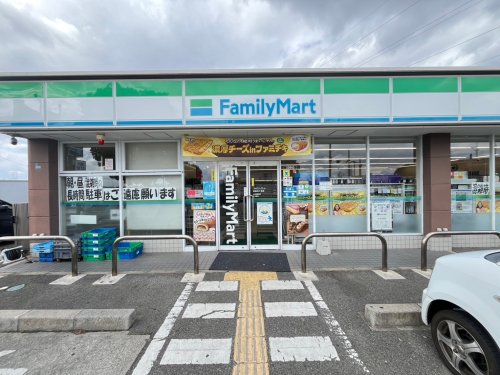 コンビニ　ファミリーマート 田能四丁目店（コンビニ）まで441m