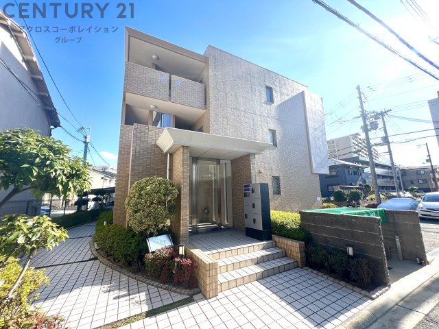 建物外観　オートロック付きで安心です♪