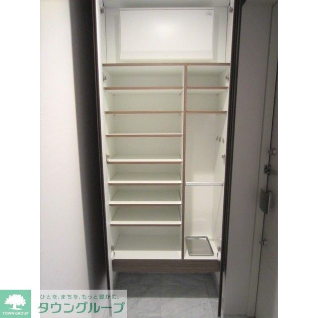 玄関　シューズボックス