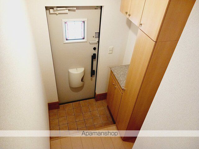 名鉄各務原線 六軒駅 徒歩10分 2階建 築18年の玄関写真