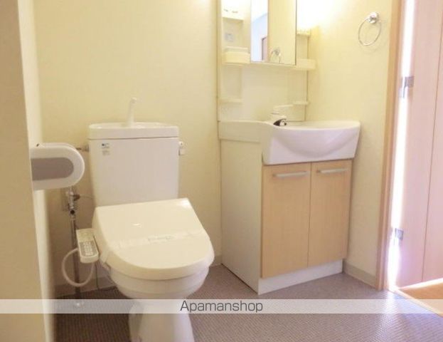 ＪＲ中央線 武蔵境駅 徒歩8分 4階建 築23年のトイレ写真