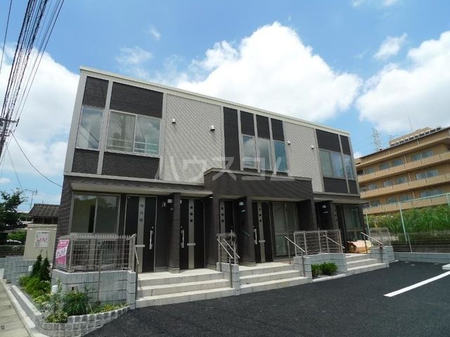 埼玉高速鉄道 新井宿駅 徒歩13分 2階建 築7年の外観写真