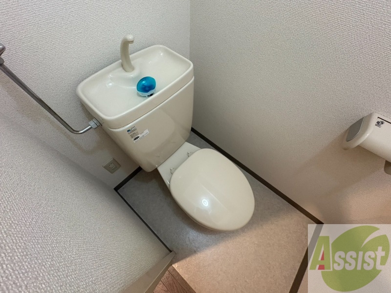トイレ　ウォシュレット機能がついたトイレ。安心して使用できますね。