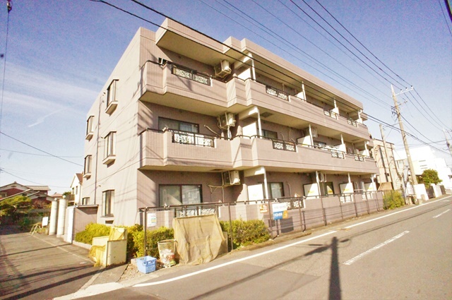 建物外観　丈夫で安心の鉄筋コンクリート造マンションです☆