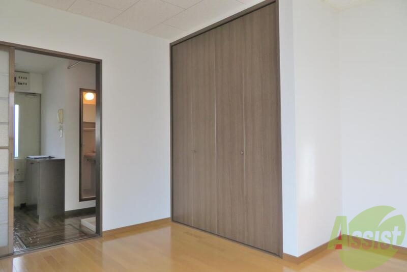 その他部屋・スペース　７帖あるお部屋なのでのびのびと暮らせそうですね。