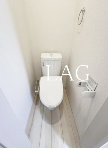 京成松戸線 松戸駅 徒歩8分 3階建 築7年のトイレ写真