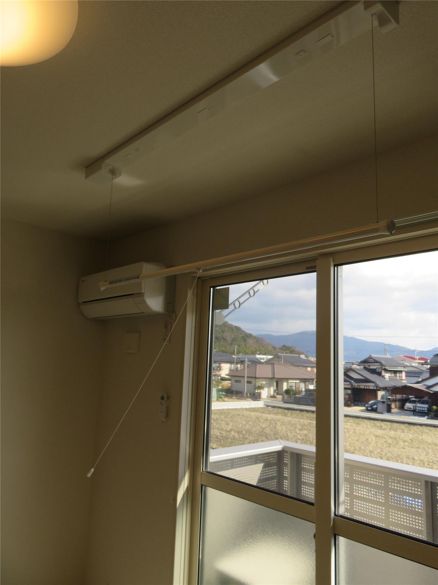 その他設備　室内物干し