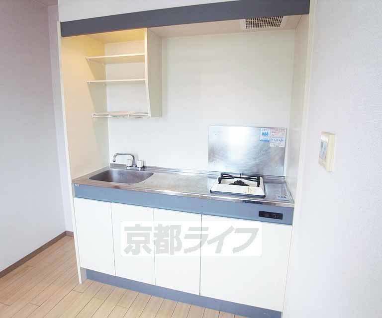 エリーフラッツ西ノ京のキッチン写真