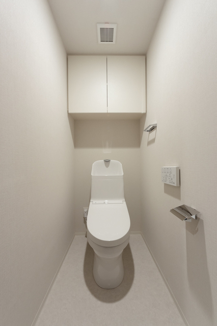 トイレ　※写真は同タイプ住戸です。