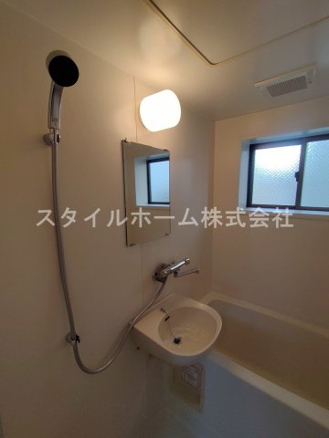 洗面設備　別部屋写真です。
