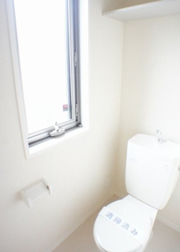 東京メトロ副都心線 雑司が谷駅 徒歩5分 3階建 築20年のトイレ写真