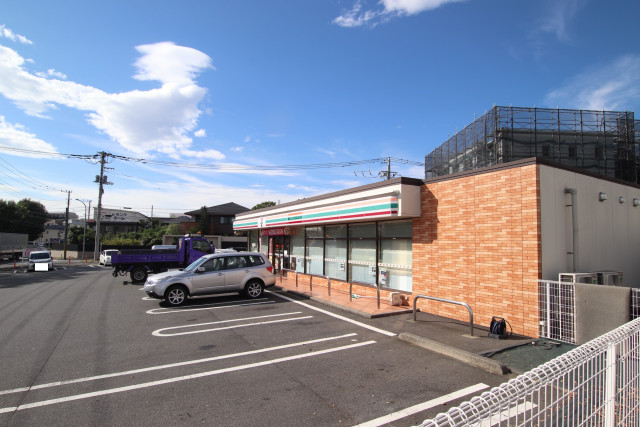 コンビニ　セブンイレブン横浜田奈駅東店（コンビニ）まで160m