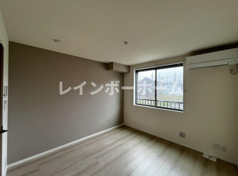 ワンフラッグ高柳の居間写真