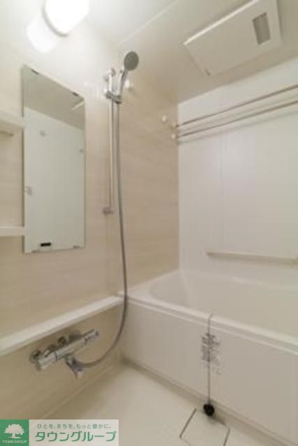 バス・シャワールーム　※写真は同タイプ住戸です。