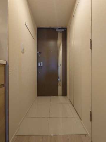 玄関　別間取り参考写真です