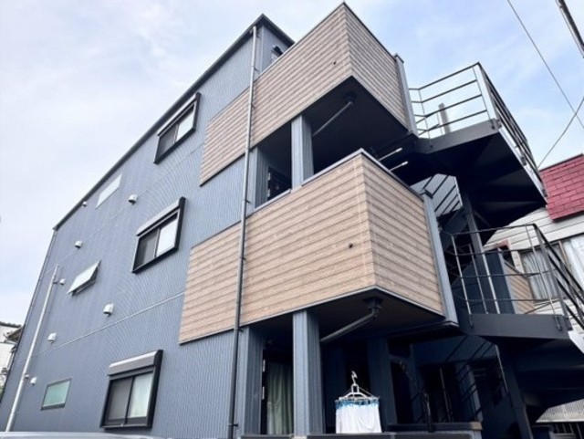建物外観　２０２０年築