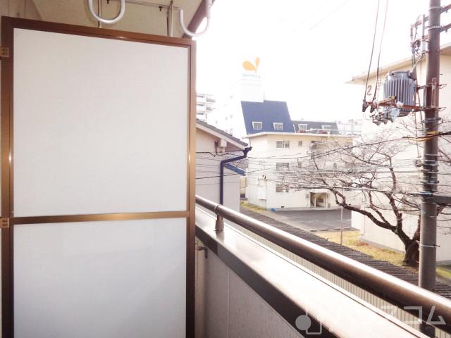 バルコニー　スーパーへも近いです♪