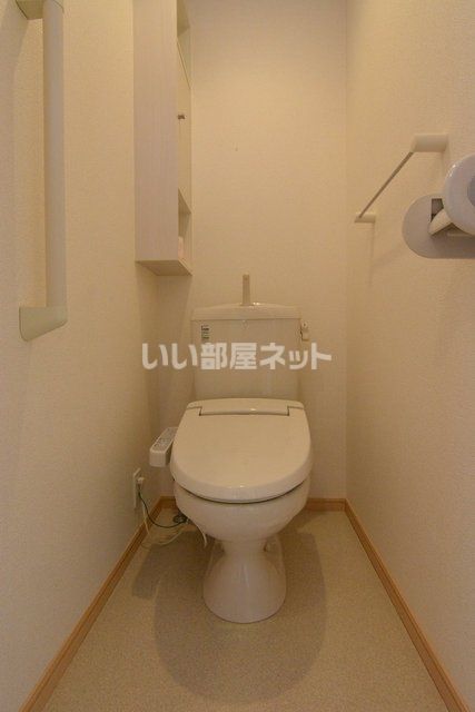 【エターナルコート　Ａのトイレ】