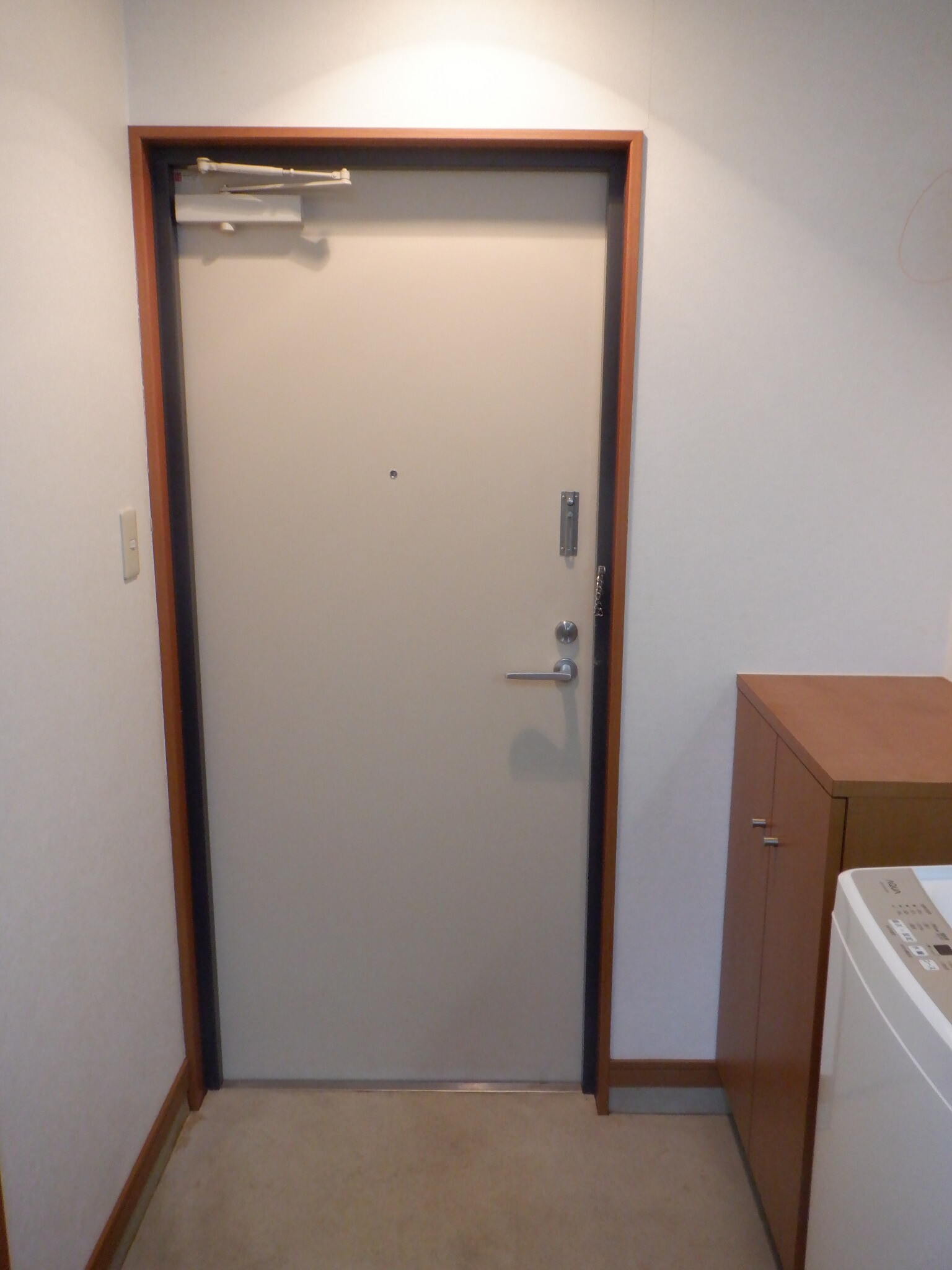 パレステ-ジ高見台の玄関写真