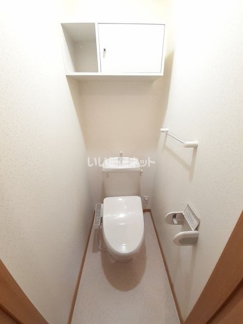 【西条市玉津のアパートのトイレ】