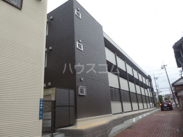 ONE TERMINAL PLACEの建物外観