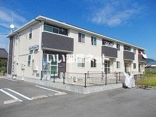 大牟田市大字草木のアパートの建物外観