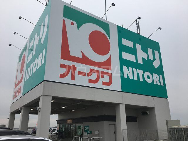 ショッピングセンター　ラフレ初生店（ショッピングセンター）まで404m