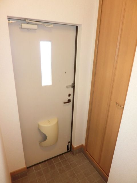 玄関　シューズBOX付きの玄関！