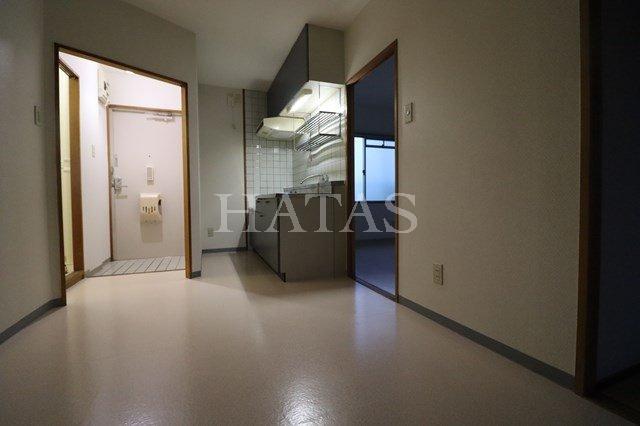 居室・リビング　同物件別部屋のお写真です。