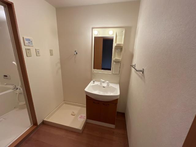 洗面設備　洗髪洗面化粧台