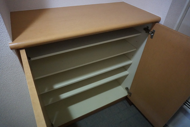 玄関　シューズボックス