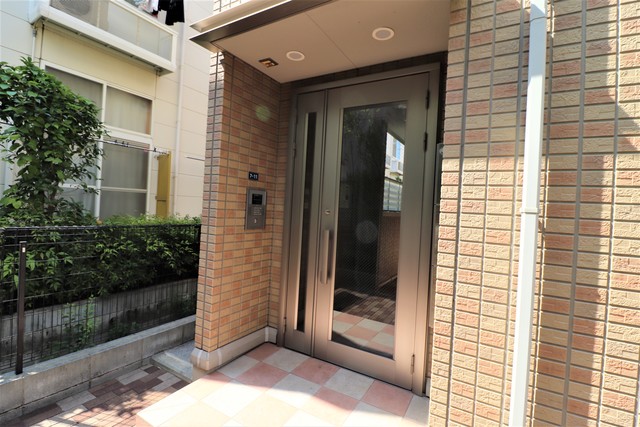 ＪＲ関西本線 久宝寺駅 徒歩15分 3階建 築18年の外観写真