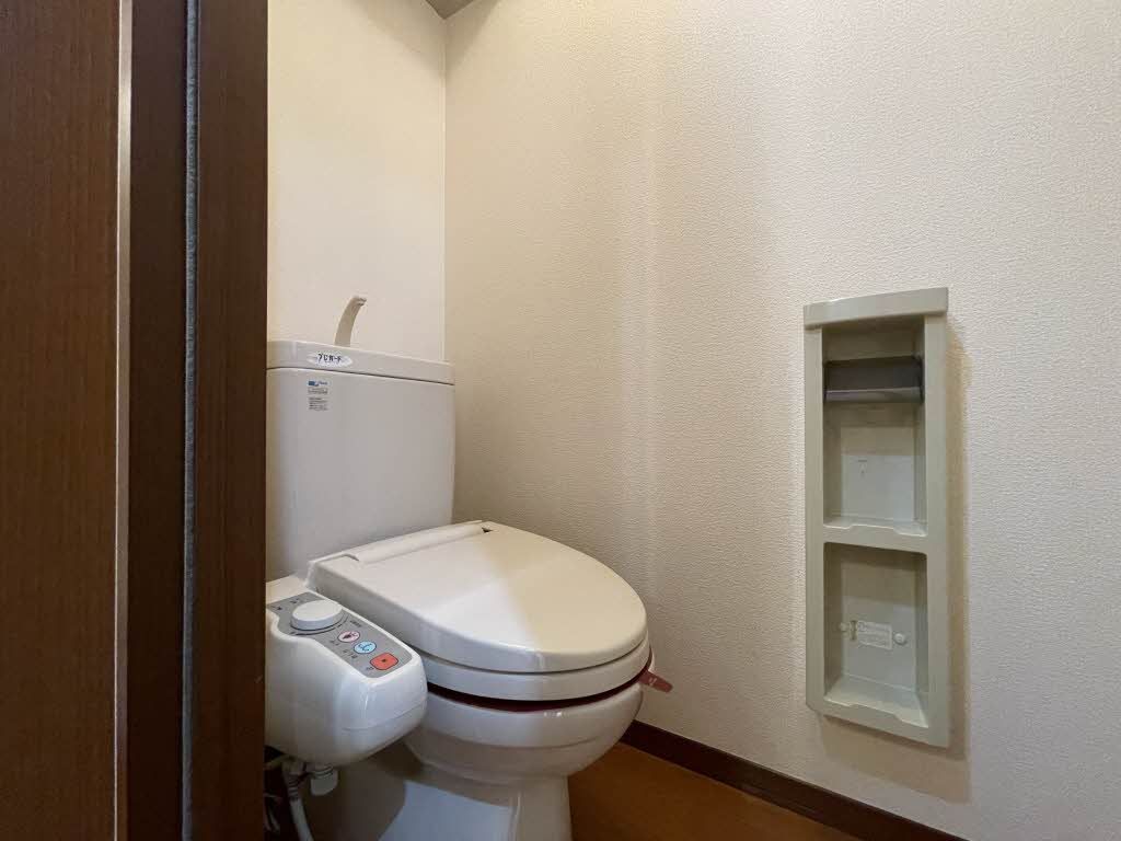 トイレ　トイレ