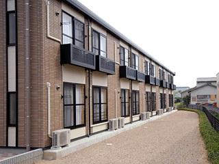 玄関　備品や設備仕様は号室等により異なります現地をご確認下さい。